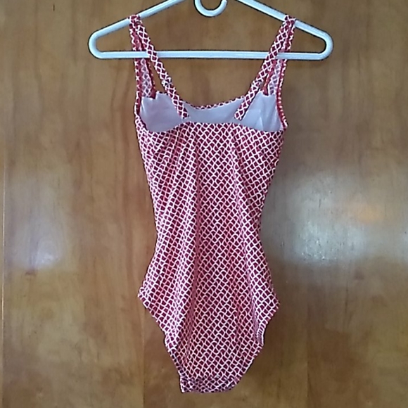 L.L.Bean UPF 50+ Hot Coral & White One Piece Suit - Picture 4 of 8